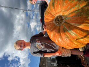 4-H Giant Pumpkin Contest Winner for Youth Division